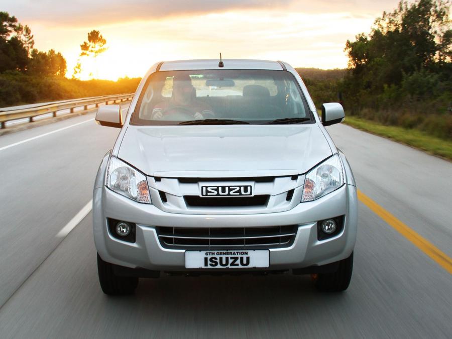  Isuzu KB 250 Double Cab 2013 года  (фото 2 из 4)